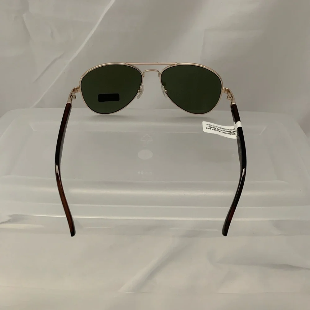 NWT Tommy Hilfiger Gold Rimmed Aviator Sunglasses